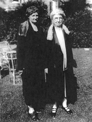 Flora Rose and Martha Van Rennselaer 