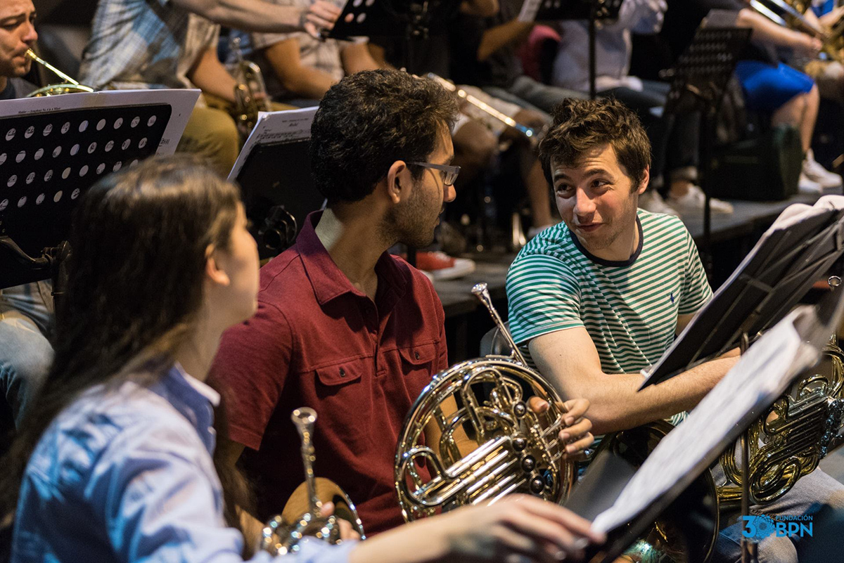 French horn players